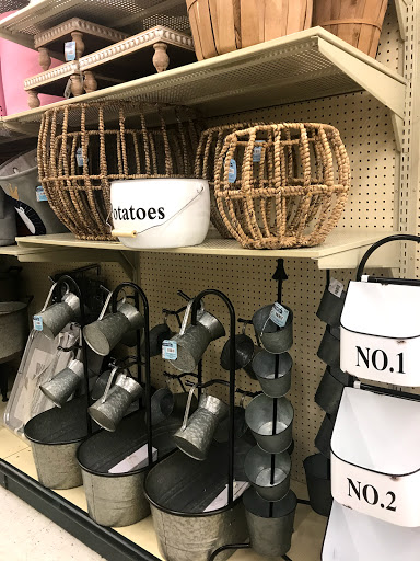Craft Store «Hobby Lobby», reviews and photos, 68 Frontage Rd, East Haven, CT 06512, USA