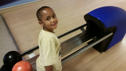 Bowling Alley «Premier Bowling and Recreation Center», reviews and photos, 11400 E State Rte 350, Raytown, MO 64138, USA