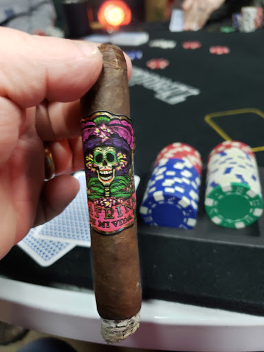 Tobacco Shop «Royal 10 Cigar & Tobacco», reviews and photos, 6401 Royalton Rd, North Royalton, OH 44133, USA