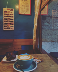 Cappuccino du Cafe Bunna Annecy - coffee shop italien 💚 « Old school » - n°7