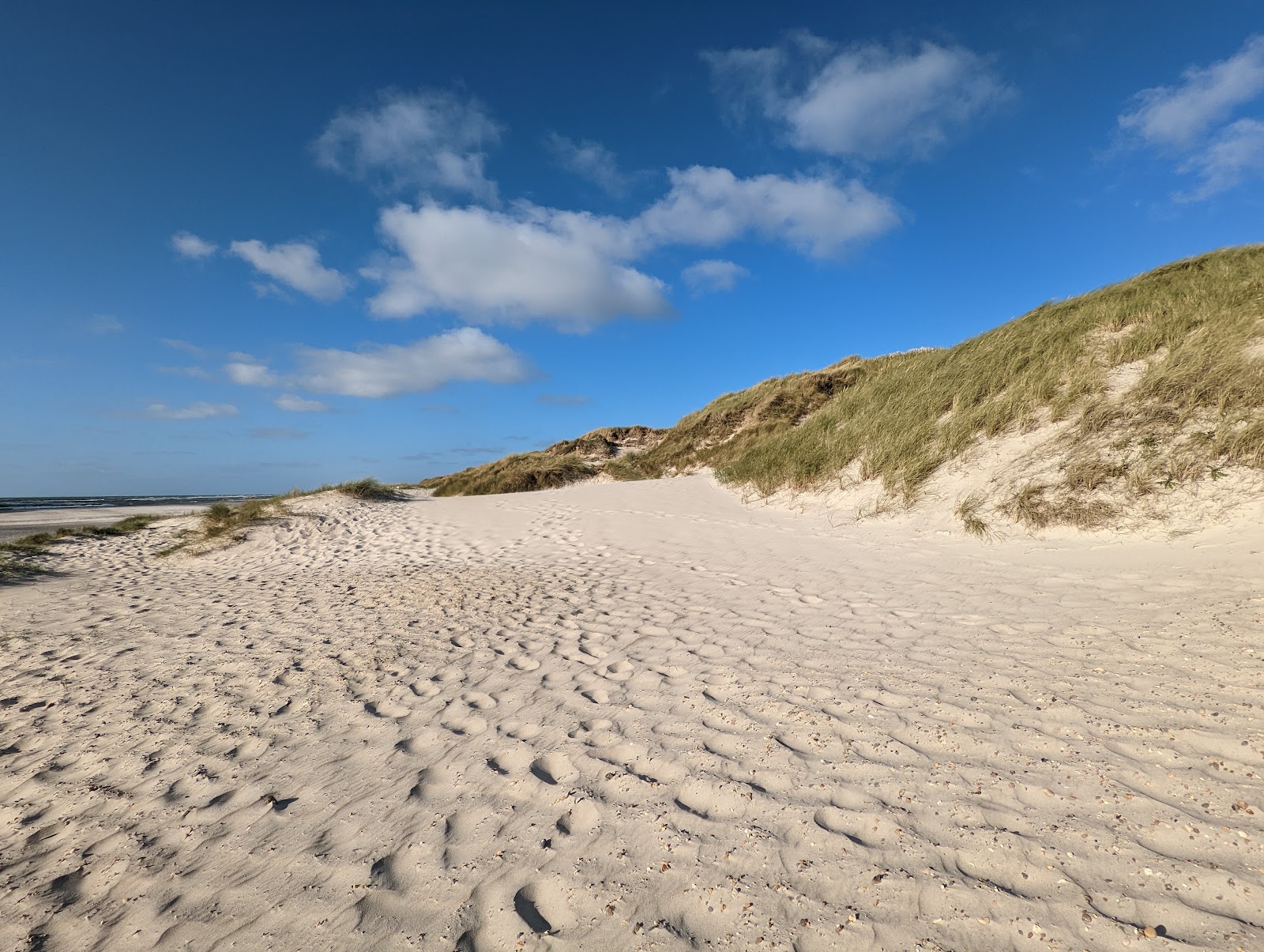 Foto av Houstrup strand med hög nivå av renlighet