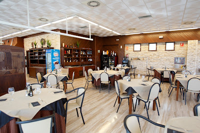 Restaurante - Cafetería La Torre - Ctra, N-2, km 331, 50016 Zaragoza, Spain
