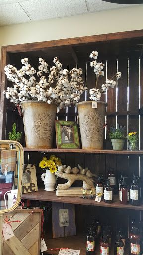 Antique Store «44 Marketplace», reviews and photos, 103 Harmony Crossing #1, Eatonton, GA 31024, USA