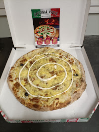 Pepperoni du Pizzas à emporter CATANIA PIZZA à Gignac-la-Nerthe - n°1