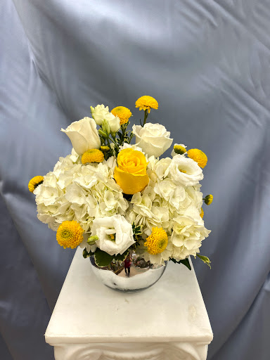 Florist «Morton Grove Florist», reviews and photos, 5741 Dempster St, Morton Grove, IL 60053, USA