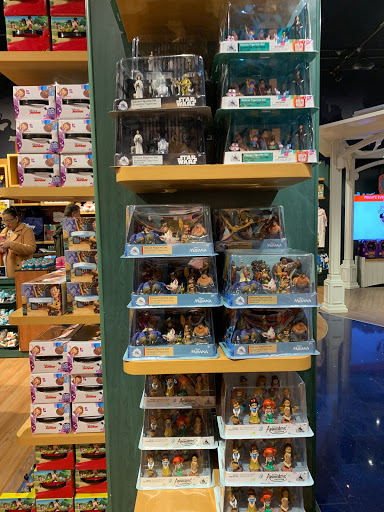Toy Store «Disney Store», reviews and photos, 2601 Preston Rd, Frisco, TX 75034, USA