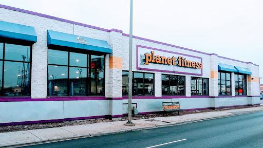 Gym «Planet Fitness», reviews and photos, 2300 S Cicero Ave, Cicero, IL 60804, USA