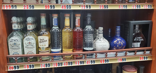 Liquor Store «Hillside Liquor», reviews and photos, 29105 S Western Ave, Rancho Palos Verdes, CA 90275, USA