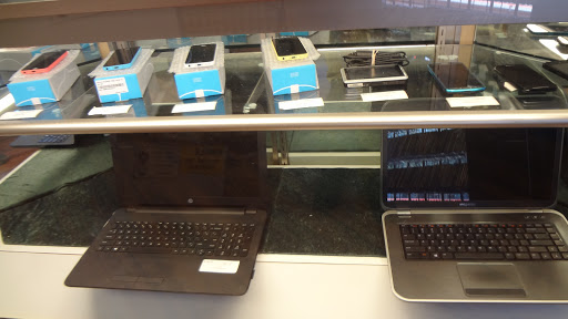 Pawn Shop «Mad Dog Pawn», reviews and photos, 3324 Manatee Ave W, Bradenton, FL 34205, USA