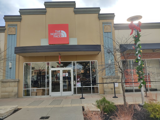 Clothing Store «The North Face Outlet», reviews and photos, 127 Premium Outlets Dr #633, Monroe, OH 45050, USA