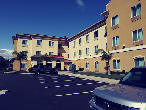 Holiday Inn Express & Suites Red Bluff-South Redding Area, an IHG Hotel image
