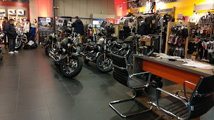 Photo n°16 de Harley-Davidson Passion Road 95 à Baillet-en-France ()