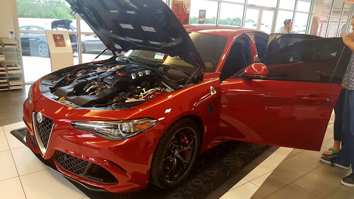 Car Dealer «Alfa Romeo FIAT of McKinney», reviews and photos, 800 N Central Expy, McKinney, TX 75070, USA