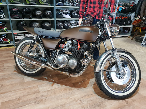 Au Petit Motard