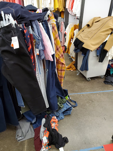 Clothing Store «Old Navy», reviews and photos, 8674 Park Meadows Center Dr, Lone Tree, CO 80124, USA