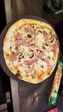 Pizza du Restaurant italien Casa Di Mario à Paris - n°10