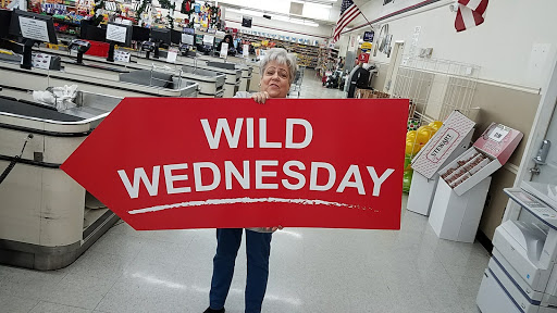 Grocery Store «J & J Foods», reviews and photos, 1075 Jesse Jewell Pkwy, Gainesville, GA 30501, USA