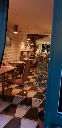 Atmosphère du Restaurant français Les 3 Bornés à Paris - n°14