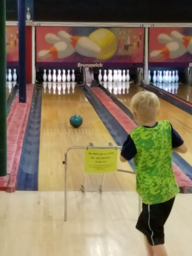 Bowling Alley «Indian Lanes», reviews and photos, 815 E Northside Dr, Clinton, MS 39056, USA