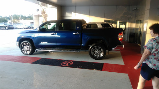 Toyota Dealer «Toyota of Slidell», reviews and photos, 300 E Howze Beach Rd, Slidell, LA 70461, USA