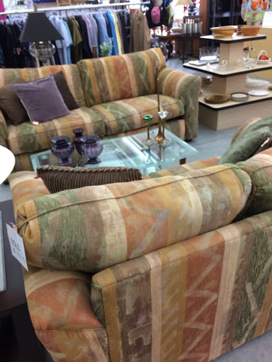 Thrift Store «Out of the Closet - Fort Lauderdale», reviews and photos, 1785 E Sunrise Blvd, Fort Lauderdale, FL 33304, USA