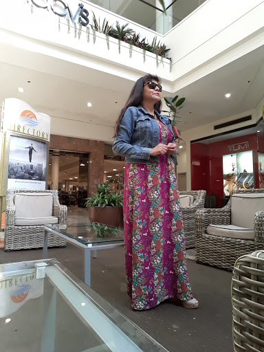 Shopping Mall «South Bay Galleria», reviews and photos, 1815 Hawthorne Blvd #201, Redondo Beach, CA 90278, USA