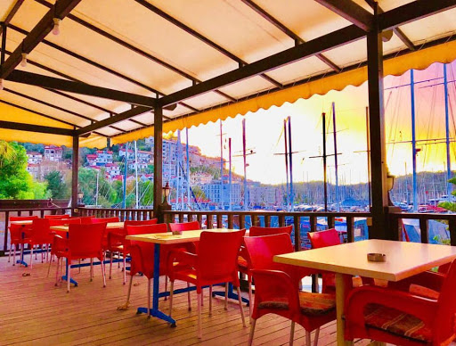 Rıhtım Cafe Restaurant & Bar