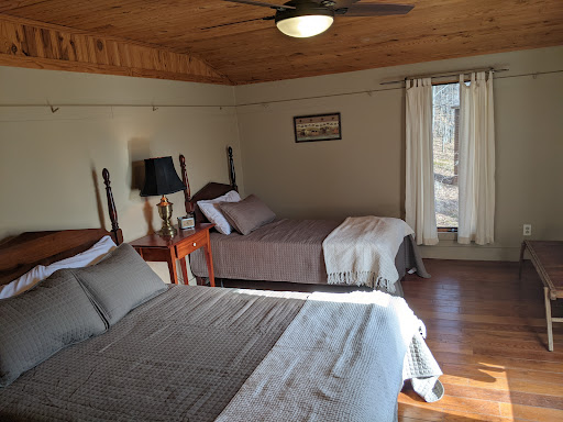 Cabin Rental Agency «White Oaks Cabins», reviews and photos, 2140 Morgan Rd, Taswell, IN 47175, USA