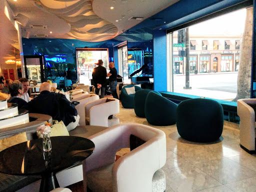 Shopping Mall «Shops On Lake Avenue», reviews and photos, 345 S Lake Ave, Pasadena, CA 91101, USA