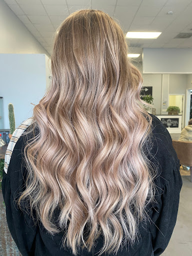 Hair Salon «The Urban Revival Boutique, Style Bar & Salon», reviews and photos, 2903 N Patterson St, Valdosta, GA 31602, USA