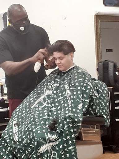 Barber Shop «FadeMasters Barber Shop», reviews and photos, 6893 Bandera Rd #2, Leon Valley, TX 78238, USA