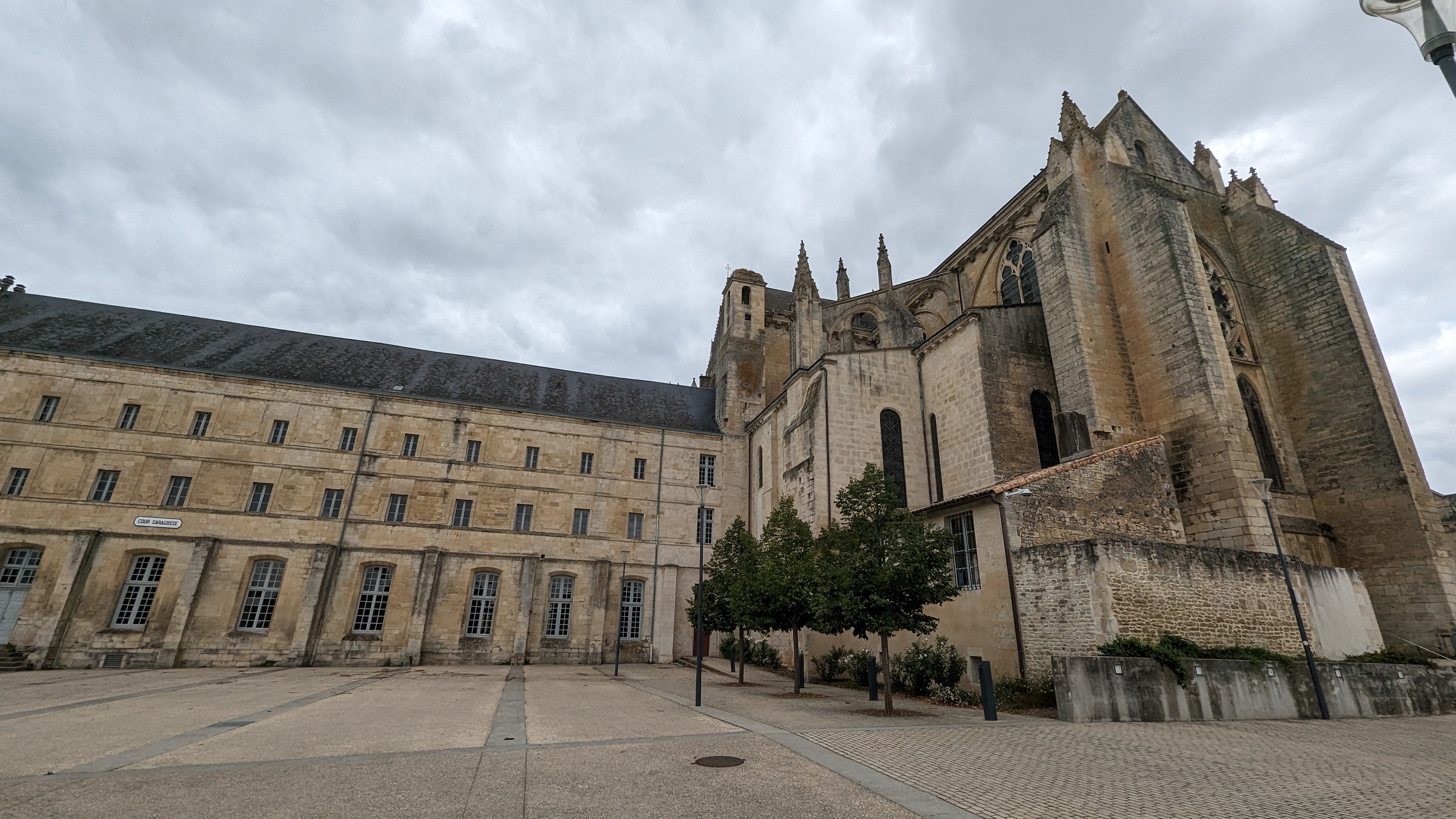 Photo n° 32 de l'avis de jh.o fait le 30/08/2023 à 15:42