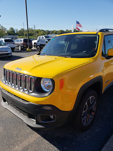 Car Dealer «Columbia Chrysler Dodge Jeep Ram Fiat», reviews and photos, 106 S James Campbell Blvd, Columbia, TN 38401, USA