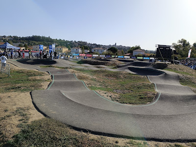 Pumptrack st galmier à Saint-Galmier