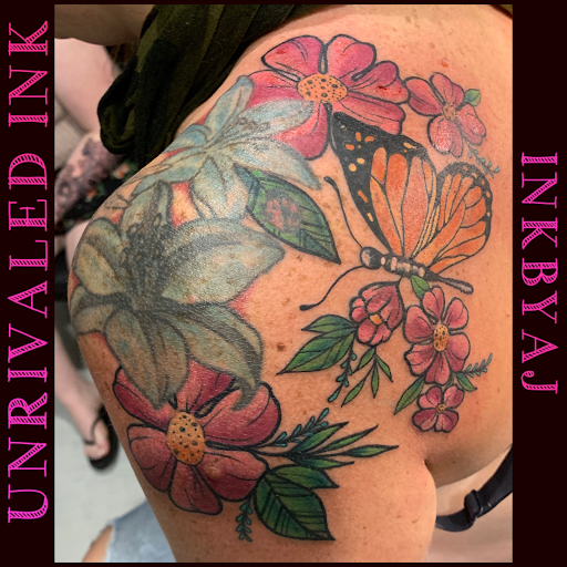 Explore tiny couple tattoo ideas, creative tattoo ideas in Cape Coral, available at UNRIVALED INK