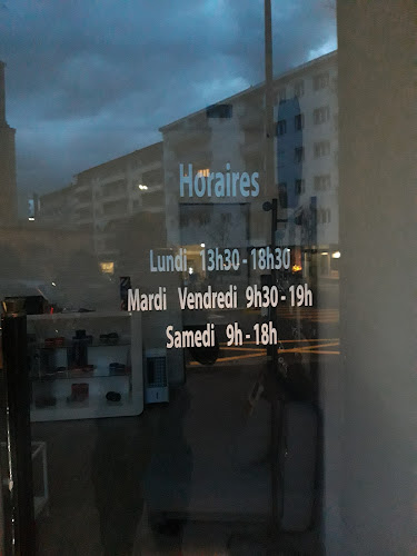 Av. Jomini 19, 1018 Lausanne, Schweiz