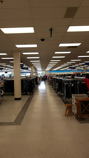 Clothing Store «Ross Dress for Less», reviews and photos, 2540 Cumberland Blvd SE, Smyrna, GA 30080, USA