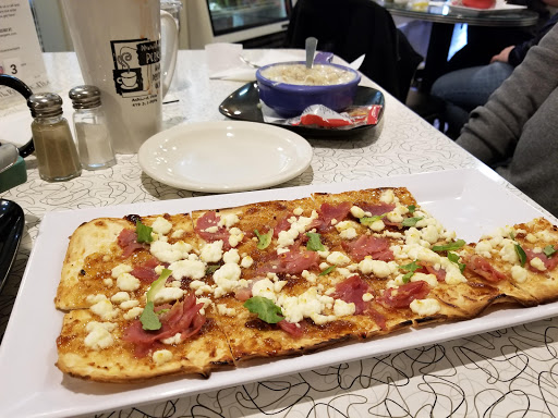 Dessert Shop «Downtown Perk & Desserts Oasis», reviews and photos, 145 W Main St, Ashland, OH 44805, USA