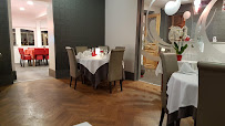 Atmosphère du Hôtel Restaurant La Maison Blanche à Romanèche-Thorins - n°8