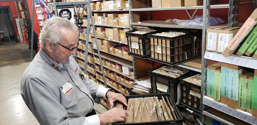 Auto Parts Store «AutoZone», reviews and photos, 611 E 9th St, Hopkinsville, KY 42240, USA