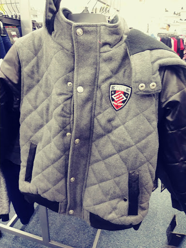 Department Store «T.J. Maxx», reviews and photos, 1300 Shingle Creek Xing, Brooklyn Center, MN 55430, USA