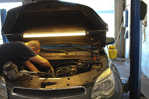 Car Repair and Maintenance «Dekalb Tire & Automotive Service», reviews and photos, 3163 Roswell Rd NE, Atlanta, GA 30305, USA