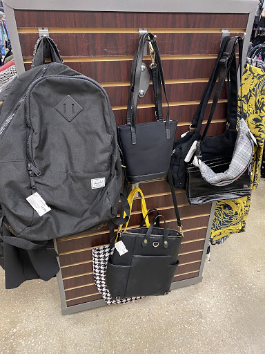 Clothing Store «Uptown Cheapskate», reviews and photos, 1830 York Rd, Timonium, MD 21093, USA