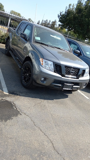 Car Dealer «Hanlees Davis Nissan», reviews and photos, 5009 Chiles Rd, Davis, CA 95618, USA