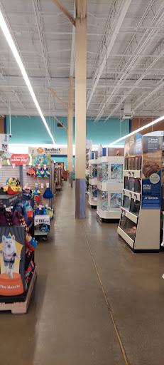 Pet Supply Store «PetSmart», reviews and photos, 830 Pelham Pkwy, Pelham, NY 10803, USA