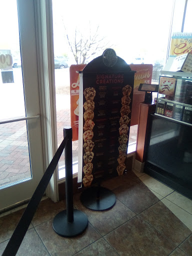 Ice Cream Shop «Cold Stone Creamery», reviews and photos, 1000 W Columbus Ave, Springfield, MA 01105, USA