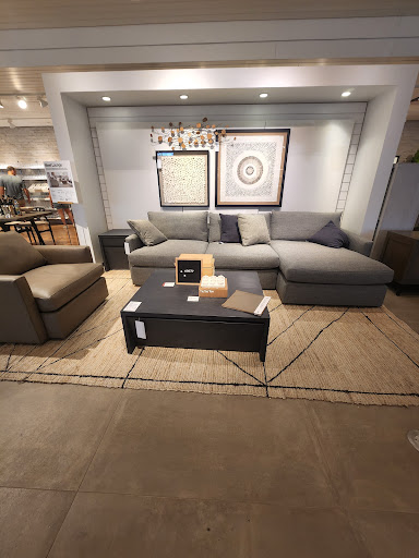 Furniture Store «Crate and Barrel», reviews and photos, 358 San Lorenzo Ave, Coral Gables, FL 33146, USA