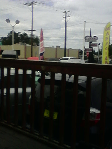 Used Car Dealer «Visalia Auto Center», reviews and photos, 911 E Center Ave, Visalia, CA 93292, USA