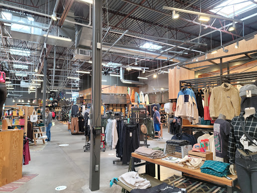 Camping Store «REI», reviews and photos, 870 N 54th St, Chandler, AZ 85226, USA