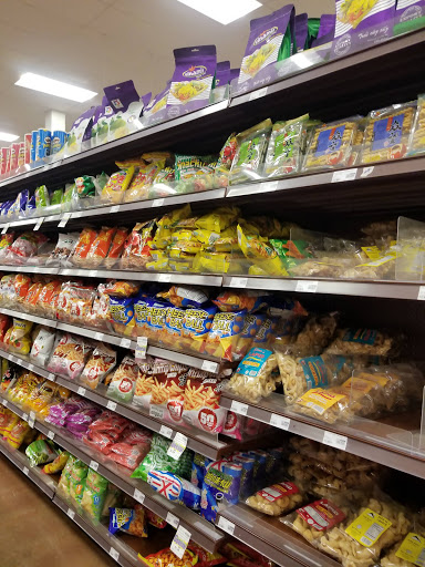 Shopping Mall «Wick Shopping Plaza», reviews and photos, 561 US-1, Edison, NJ 08817, USA